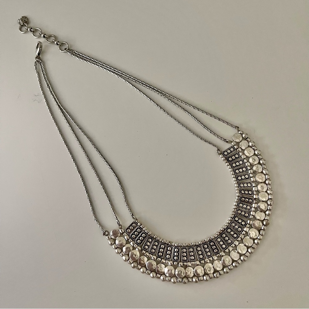 Lucky Brand Silver Tone Hammered Metal Statement Necklace - Picture 5 of 10